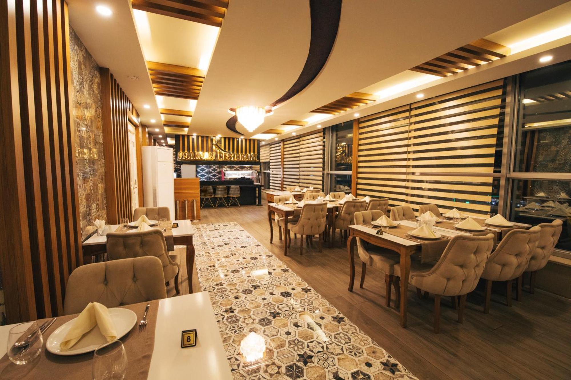 Royal Mersin Otel Exterior foto